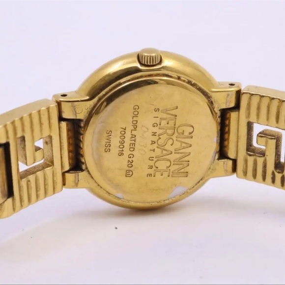 Versace 14k Gold Plated Watch AMAZING!! - Picture 9 of 9